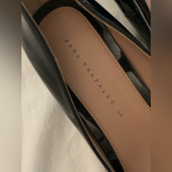 🌷Gorgeous Zara black patent leather kitten heels - Pristine condition 🌷Size 9 - Picture 2 of 6